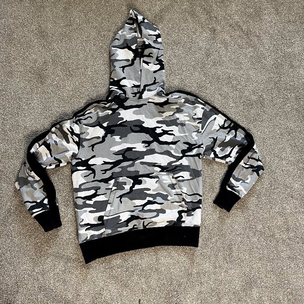 Hollister Camo Hoodie size M